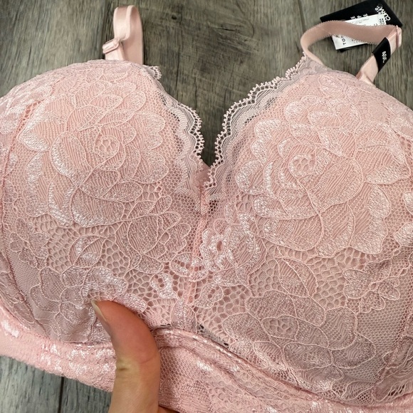 40C Torrid‎ Light Pink Lace Bra - Picture 6 of 15
